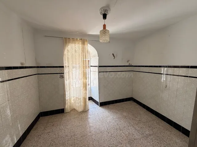 Casa en venta en Marchena, próxima al centro. - foto 2