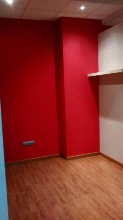 local comercial — 27