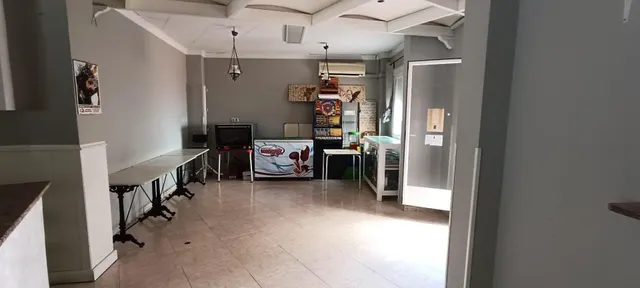 BAR CAFETERÍA — 15