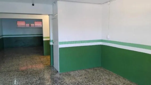 Bajo en zona travesia de Vigo - foto 3
