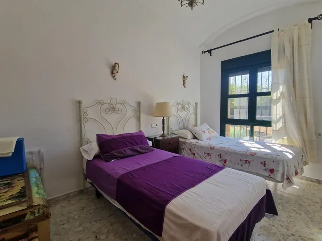 Finca rústica con dos viviendas, piscina y 56.000 m2 de tierras de regadío a 10 minutos de Jerez — 11