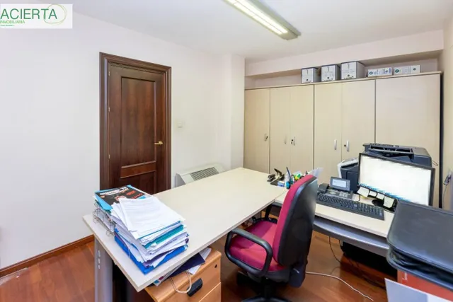 Oficina en San Anton — 10