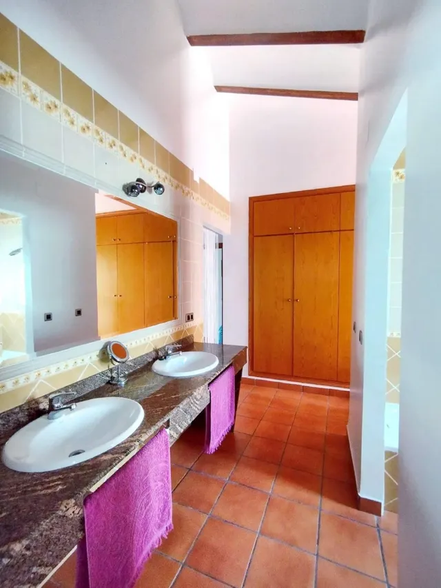 Casa de Pueblo 4 habitaciones 265m² en venta - Pueblo — 21