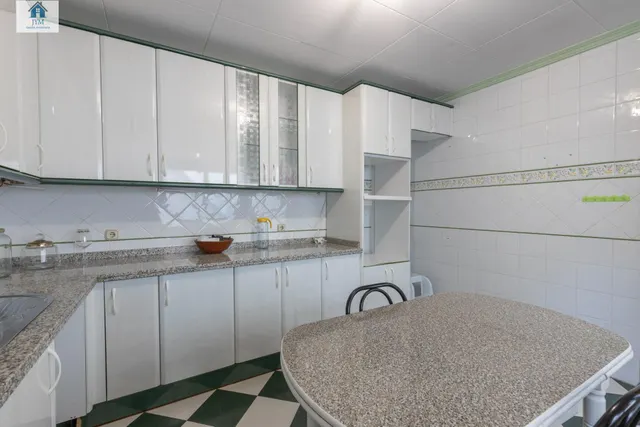 Venta de casa en La Zubia para entrar a vivir — 13