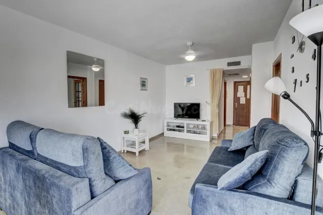 Espacioso Apartamento cerca de la Playa y Puertomarina — 11