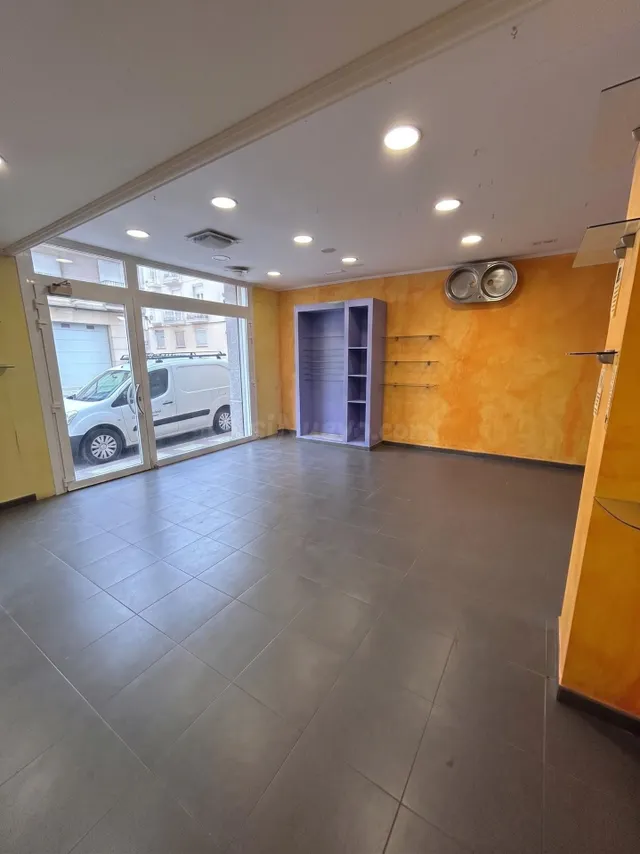 LOCAL COMERCIAL, TIENDA Y ALMACÉN EN CERVERA – GRAN OPORTUNI