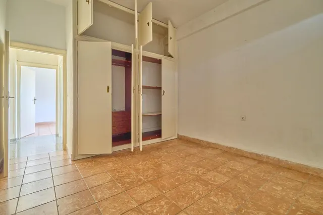 AMPLIO PISO DE 4 DORMITORIOS EN ZONA PIO XII — 6