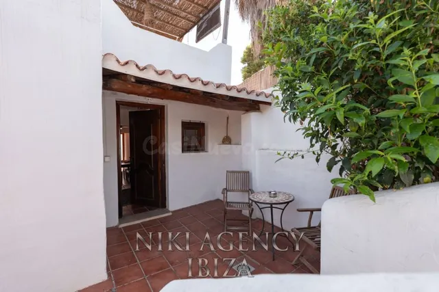 Casa-Chalet en Venta en Santa Eularia Des Riu Baleares — 50