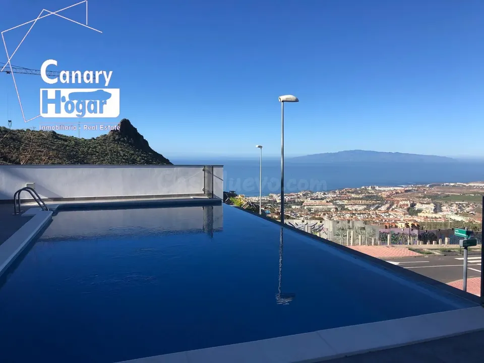 Se vende preciosa Villa  Roque del Conde para estrenar