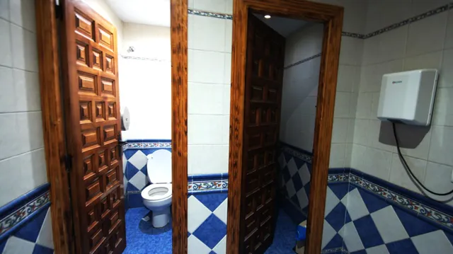 VENTA DE RESTAURANTE EN AUTOVIA ALICANTE-MADRID — 24
