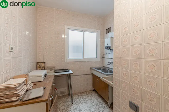 Piso con terraza y gran potencial junto a Camino de Ronda — 18