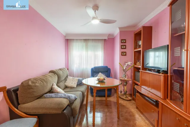 Casa independiente a 5 minutos de Granada en buen estado para entrar a vivir — 27