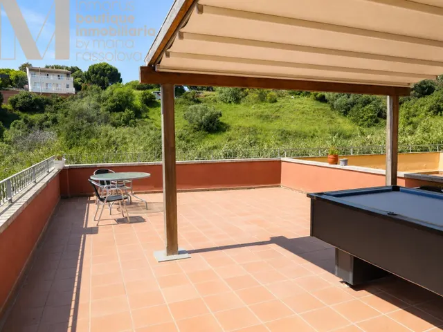 CASA EN VENTA EN CALELLA - VISTAS AL MAR Y PISCINA — 13