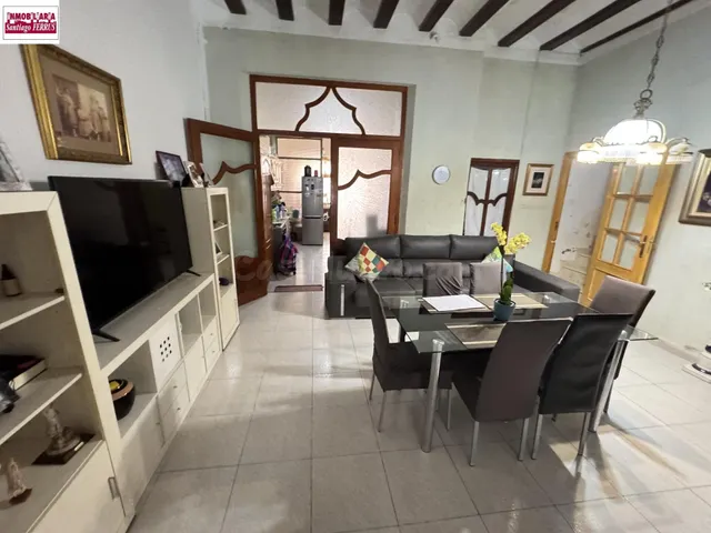 VENTA DE CASA EN BENIFAIO (VALENCIA) CENTRICA - foto 2