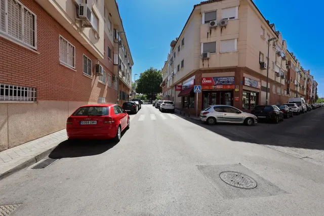 Casa / Chalet adosado en venta en Calle la Coruña, Leganés — 43