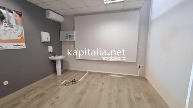 Local comercial en alquiler en Ontinyent. — 3