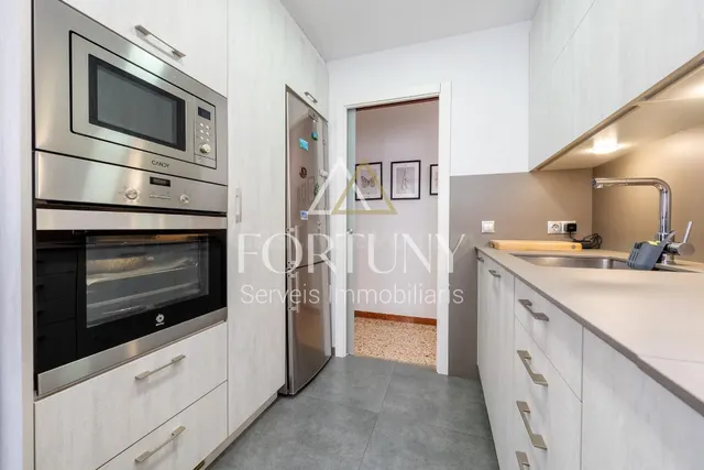Piso en venta en calle Benidorm, Reus. - foto 4
