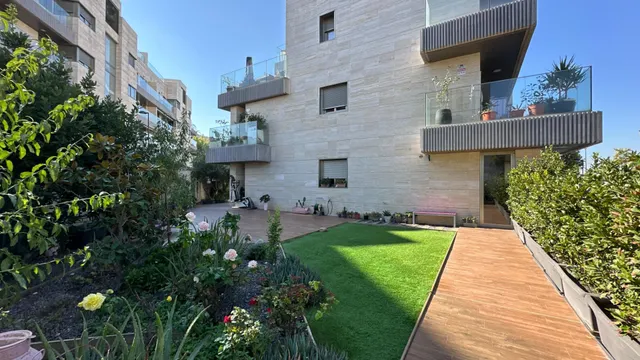 Piso en via hispanidad 131 — 49