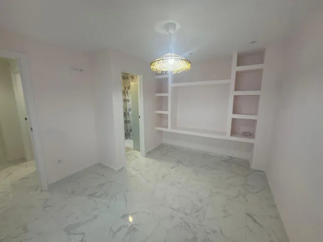 PIso    centrico de tres dormitorios y tres baños — 16