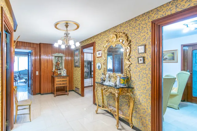 ESPECTACULAR VIVIENDA EN ACERA DEL DARRO — 48
