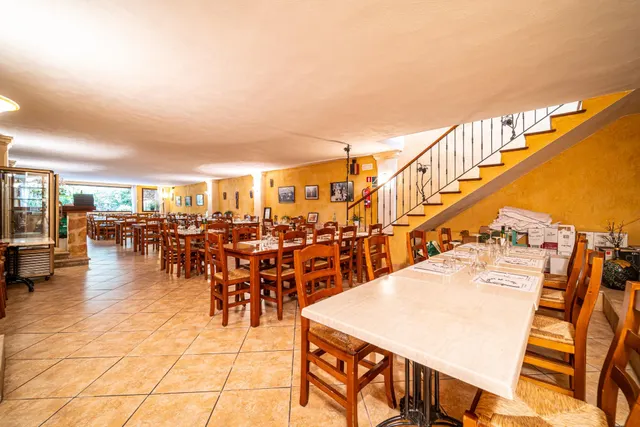 Restaurante de 541m2 en pleno funcionamiento en Maria de la Salud — 15