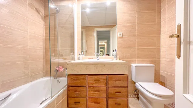 Piso reformado en La Dama de Noche, junto a Puerto Banús, Marbella — 30