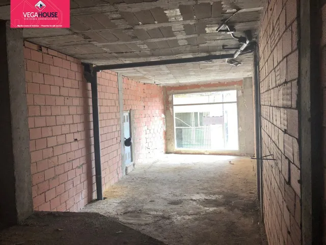 Local comercial en Orihuela-Juzgados — 4