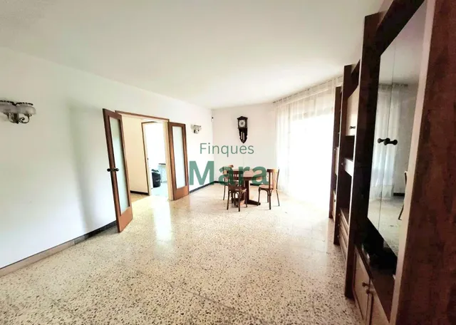 ¡¡un piso con muchísimo potencial y gran luminosidad en el barrio de marianao!! — 8