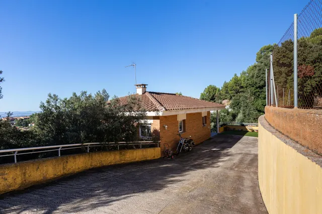 Casa con vistas espectaculares — 2