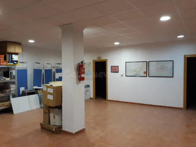 Local comercial en venta en pleno centro de Granada. - foto 4