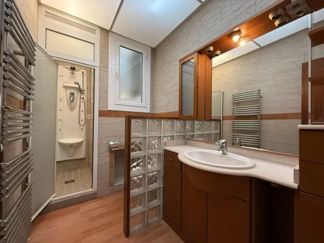 Roses I Piso céntrico con espectacular garaje de 65 m2 y terraza privada con barbacoa — 17
