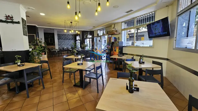Traspaso de cafeteria restaurante, en funcionamiento — 12