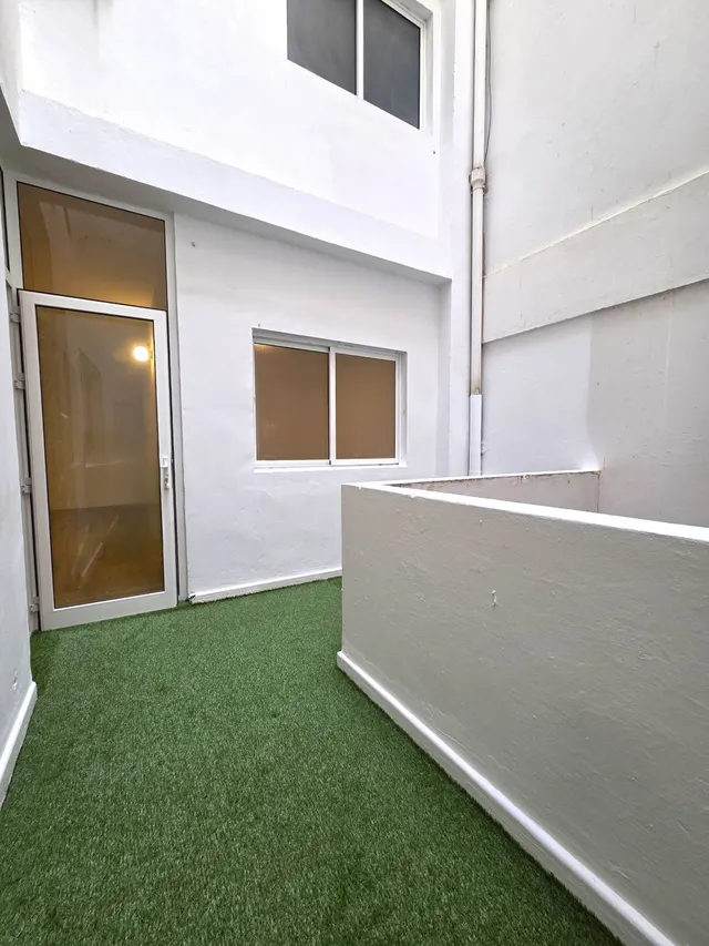 A la venta estupenda oficina reformada en el Paseo de Tomás Morales — 11
