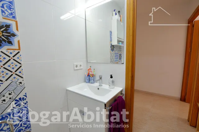 Respira paz entre el mar y la montaña en este exclusivo chalet pareado reformado con piscina privada, solárium y parking — 39