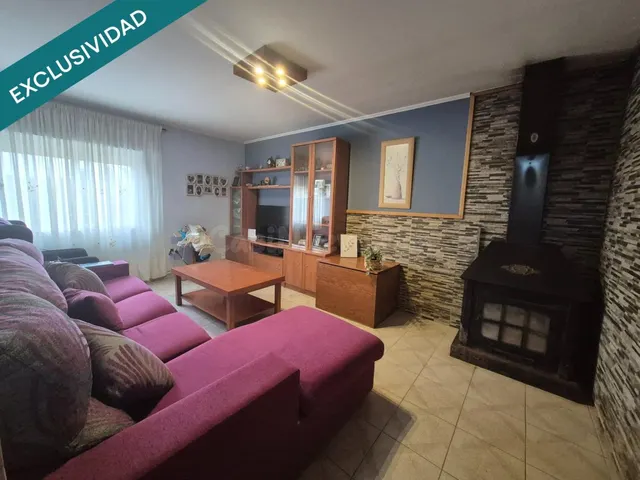 Dos Viviendas, Jardín Urbano Y Gran Potencial en Pedroso (Na