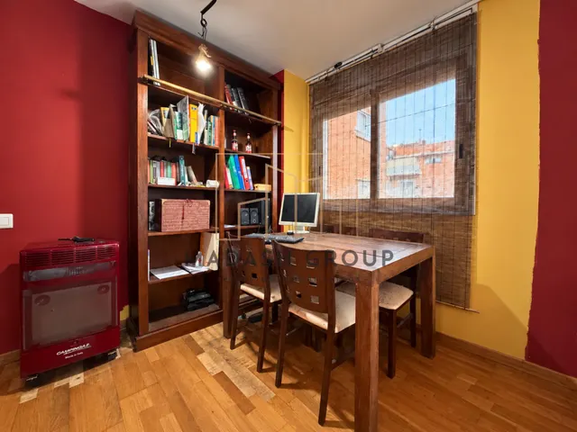 Ático con Terraza Privada en Reus — 16