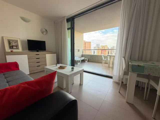 Lujo Elegante apartamento en Benidorm con vistas y piscina — 7