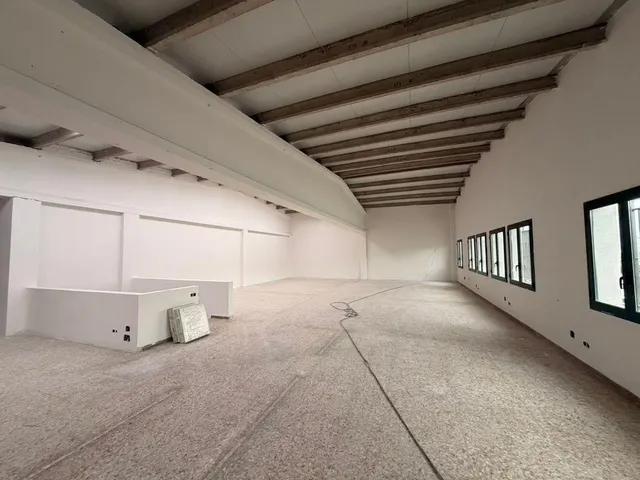 NAVE INDUSTRIAL  EN REUS CON GRAN PATIO PRIVADO — 17