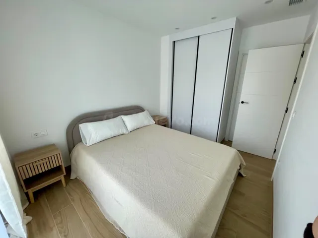 Apartamento 3 habitaciones 157m² en alquiler - Balcón de fin - foto 5
