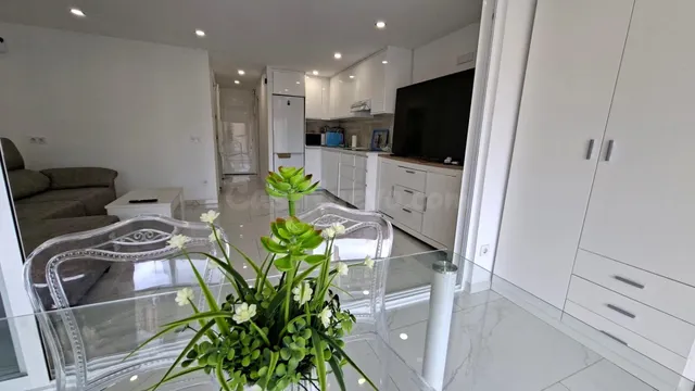 ESPECTACULAR APARTAMENTO REFORMADO — 4