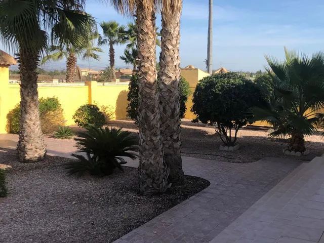 CHALET DE LUJO CON MUY BUENA ORIENTACION EN LUGAR MUY TRANQUILO — 23