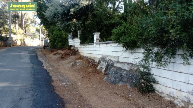 GRAN TERRENO URBANO EN TRASSIERRAS. - foto 2