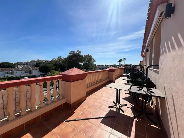 VENTA LOCAL COMERCIAL Y TRASPASO NEGOCIO DE RESTAURACIÓN EN EL PARAISO — 10