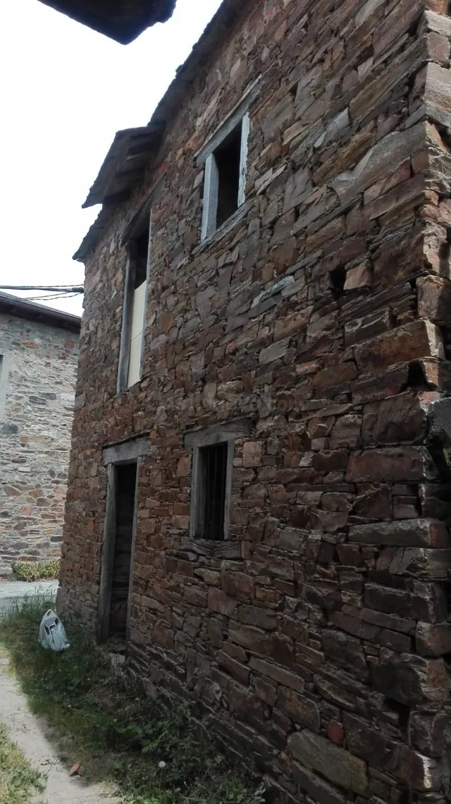 CASA DE PIEDRA PARA REHABILITAR - foto 4