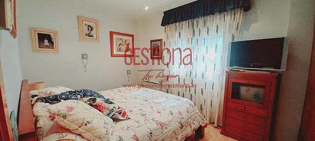 CHALET CON PISCINA PRIVADA. MERUELO. — 26