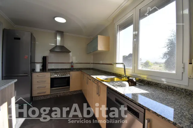 ¡GRAN OPORTUNIDAD! PAREADO REFORMADO, EXTERIOR CON TERRAZA Y ASCENSOR — 8