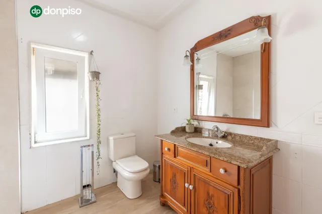 Casa en esquina en venta en Las Gabias — 36