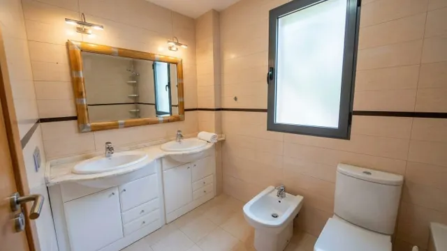 Venta chalet 5 dormitorios 3 baños — 12