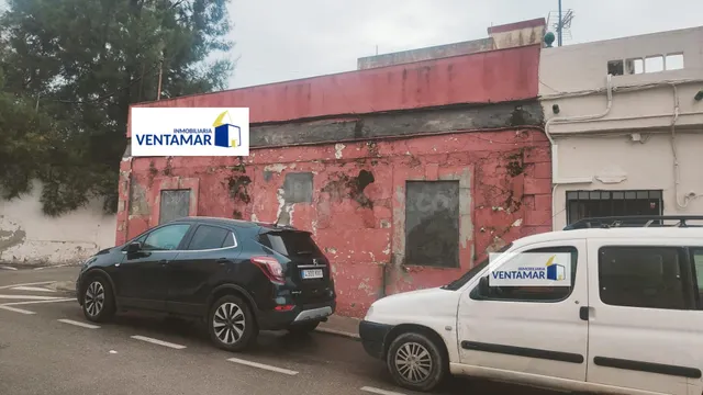 PARCELA EN ESQUINA, CON EDIFICACIÓN PARA DERRUIR. CAMPAMENTO - foto 4