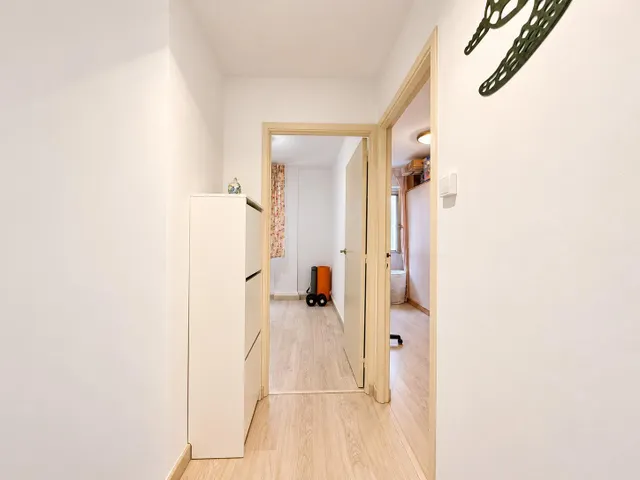 Piso de 150 m2 construidos con 5 habitaciones y parking – Tarragona — 39